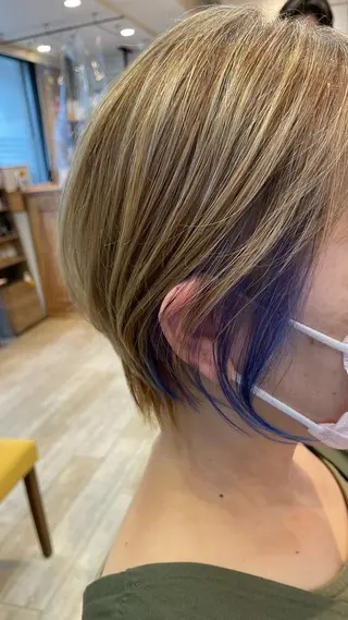ショート カラー なりたいを叶えます! 出口 紗依のヘアスタイル