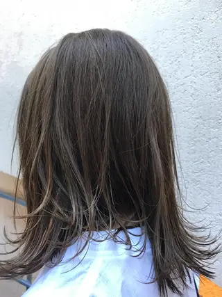 ミディアム カラー 乾かすだけで艶髪酸性 ストレート髙橋悠耶のヘアスタイル