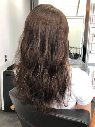 ミディアム カラー ヘアアレンジ 大塚 貴之のヘアスタイル