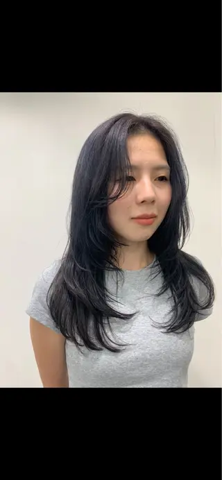 ロング Rina🪄 韓国風レイヤーcutのヘアスタイル