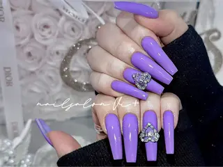 ネイル ✨Nailsalon Vi+✨のネイルデザイン
