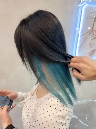 セミロング カラー ヘアアレンジ yuuto🌈 透明感カラーのヘアスタイル