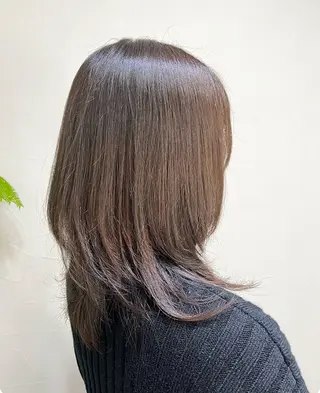 セミロング カラー Ang　山口 莉沙のヘアスタイル