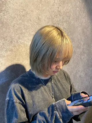 ショート 萩原 彩音のヘアスタイル