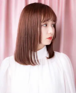 セミロング 松山 彩香のヘアスタイル