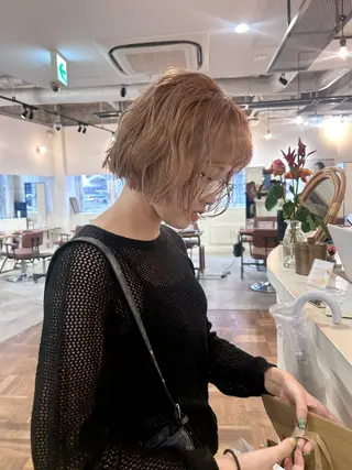 ミディアム みうら ありさのヘアスタイル