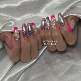 ネイル BONHEUR Annaのネイルデザイン