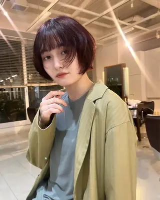 ショート カラー yura /レイヤーカットのヘアスタイル