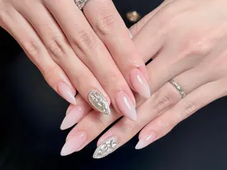 ネイル Bél Nail salonのネイルデザイン