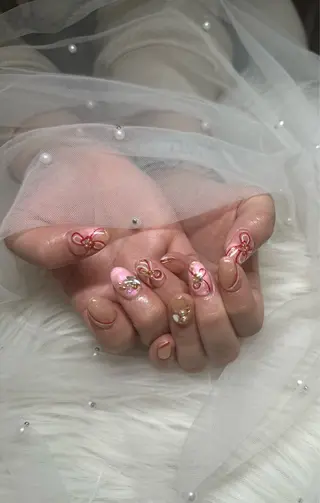 ネイル AOAQUA SHIORIのネイルデザイン