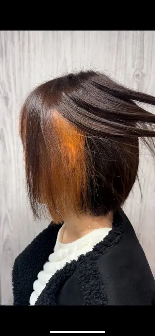 カラー lafit YURITOのヘアスタイル