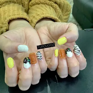 ネイル 個性派ネイルサロン 💅🏼ターコイズのネイルデザイン