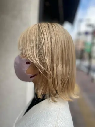 ミディアム CoCooN Hiromiのヘアスタイル