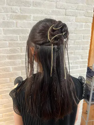 ロング ヘアアレンジ Topstylist YUKIのヘアスタイル