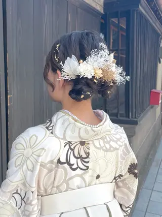 ヘアアレンジ 🦋ハイトーン×ア レンジ💫Leenaのヘアスタイル