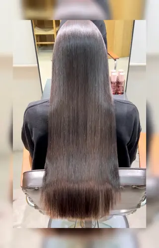 ロング 🩵縮毛矯正 髪質 改善 美髪🩵のヘアスタイル