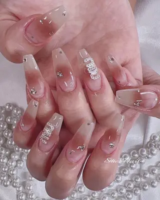 ネイル ISA_ BELLAのネイルデザイン