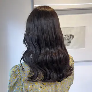 セミロング カラー カジュアルを女っぽく 𝗮𝘆𝗮𝗰𝗼のヘアスタイル