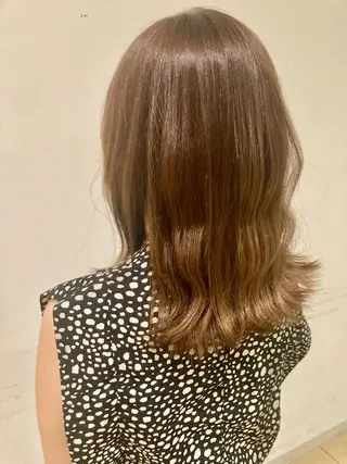 セミロング カラー ヘアアレンジ レンタルサロンLiLi藤沢所属・成沢 モニカのヘアスタイル