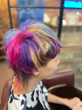 ショート カラー 和泉 沙綾のヘアスタイル