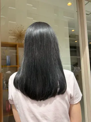 セミロング 藤原仁美/レイヤー /透明感カラーのヘアスタイル