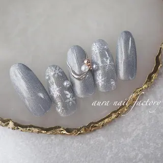 ミディアム カラー ネイル 赤羽 aura 深爪を断らない✨のネイルデザイン