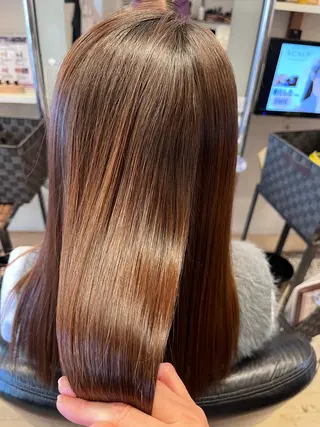 ロング 矢崎 身江子のヘアスタイル