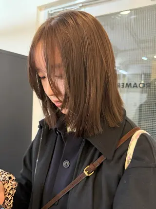 ミディアム カラー ‎♡アヤメ/レイヤー ボブ♡渋谷のヘアスタイル