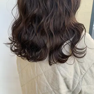 ロング ウスイ ハルカのヘアスタイル