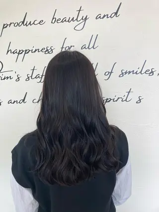 ロング カラー 浅岡 のどかのヘアスタイル