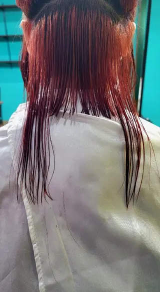 カラー ミディアム OMA カタギシのヘアスタイル