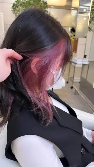 カラー フルカワ リナのヘアスタイル