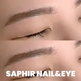 アイブロウ SAPHIR SATSUKIのネイルデザイン