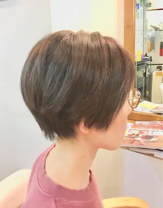 ショート カラー 塩崎 春香のヘアスタイル