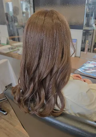 ロング カラー 関口 友菜のヘアスタイル