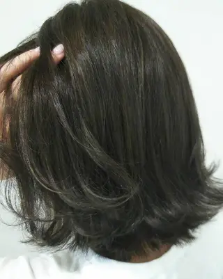 カラー パーマ ヘアアレンジ メンズ キッズ ネイル マツエク・マツパ ショート MEGUMI megumiのヘアスタイル