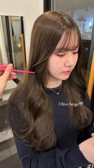 ロング 杉本 沙羅のヘアスタイル