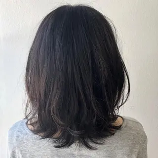 ミディアム カラー 菅沢 奈生のヘアスタイル