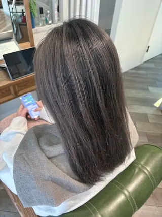 セミロング カラー 鮫島海斗☆レイヤー☆ ケアブリーチのヘアスタイル