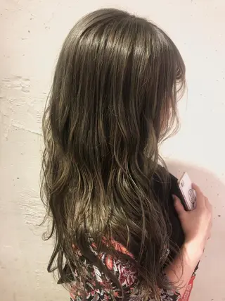 ロング カラー 推しカラー オタク美容師 山本のヘアスタイル