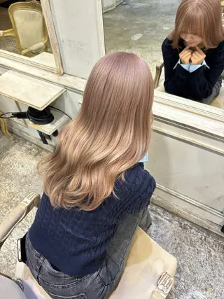 セミロング カラー ヘアアレンジ 柔らかベージュ 🤎YUKAのヘアスタイル