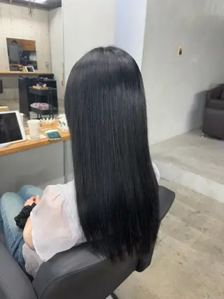 セミロング カラー mono / Manatoのヘアスタイル