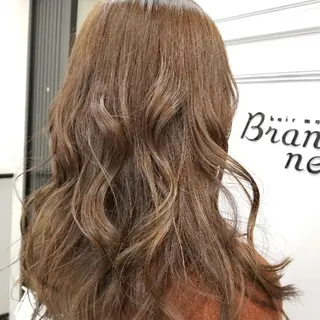 セミロング カラー SAKURA (サクラ)のヘアスタイル