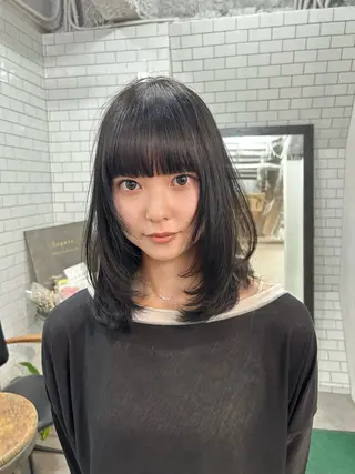 ミディアム カラー 植田 彩加のヘアスタイル