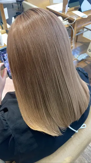 ミディアム 鎌田 美紗希のヘアスタイル