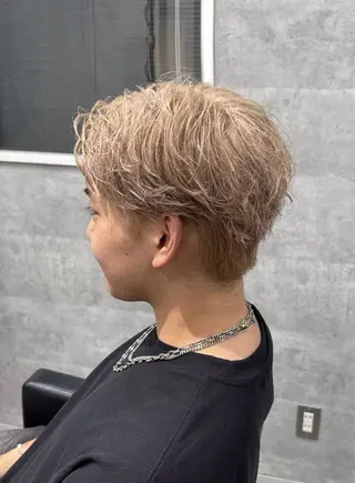 カラー メンズ HOHOMI （ほほみ）のヘアスタイル