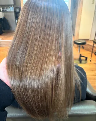 カラー Dilla 戸田公園所属・Dilla 戸田公園のヘアスタイル