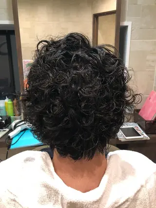 ミディアム パーマ 美容室ARKS 黒田杏奈のヘアスタイル
