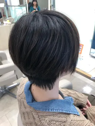 ショート 盛れるレイヤーカット 得意🌹井上美沙のヘアスタイル