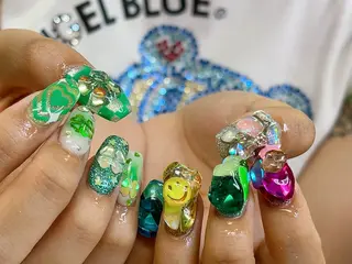 ネイル アイアムアイ 大村磨衣のネイルデザイン
